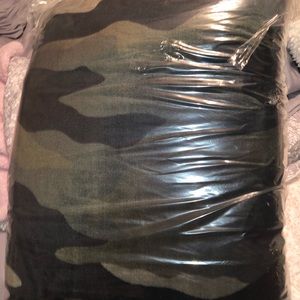 Victoria's Secret Pink Sherpa blanket